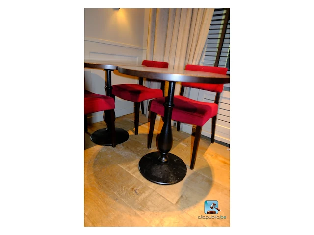 Set tafels en stoelen - afbeelding 3 van  10