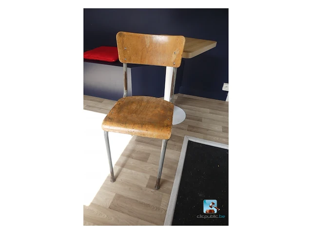 Set tafels en stoelen - afbeelding 5 van  6