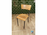 Set tafels en stoelen - afbeelding 6 van  6
