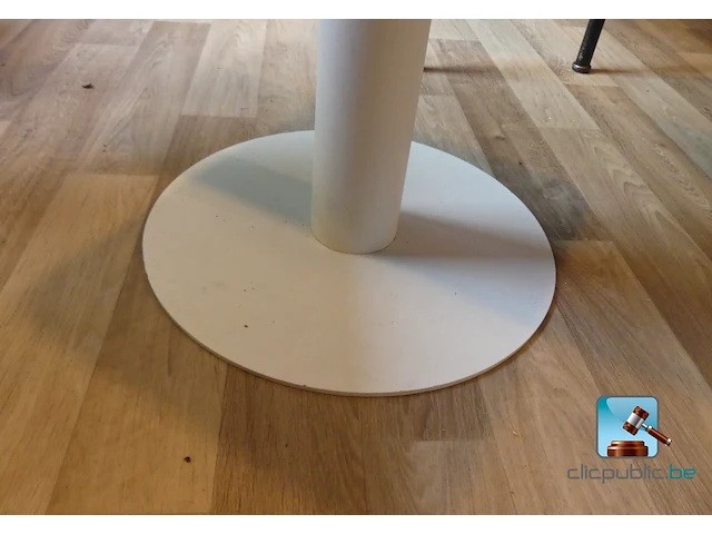 Set tafels en stoelen - afbeelding 5 van  9