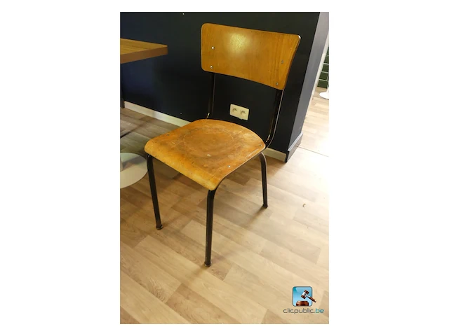 Set tafels en stoelen - afbeelding 8 van  9