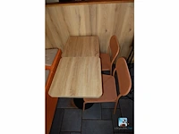 Set tafels en stoelen - afbeelding 3 van  8
