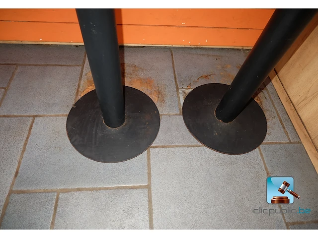 Set tafels en stoelen - afbeelding 4 van  8