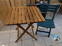 Set tafels en stoelen - afbeelding 1 van  4