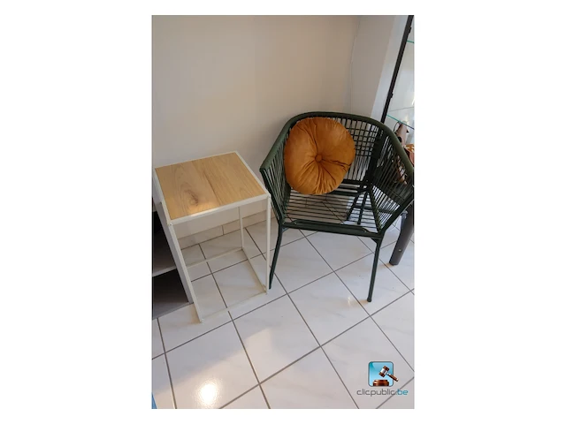Set tafels en stoelen - afbeelding 2 van  4