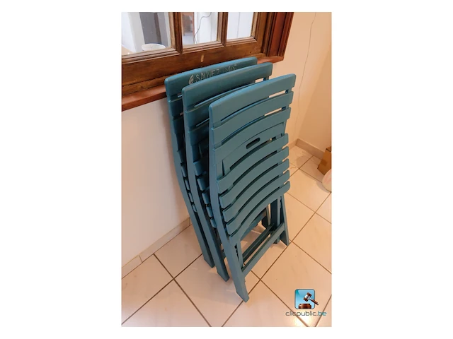 Set tafels en stoelen - afbeelding 3 van  4