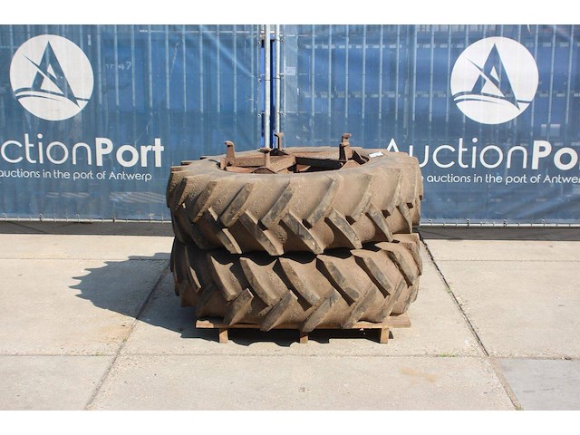 Set tractorbanden michelin bibagrip 16.9-34 - afbeelding 1 van  1