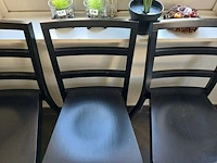 Set van 10 zwarte houten bistrostoelen - afbeelding 2 van  3
