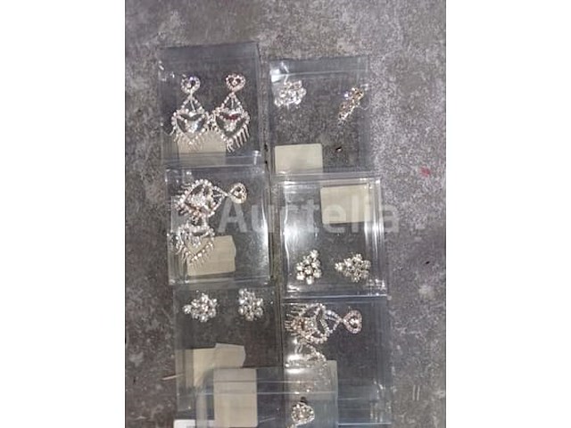 Set van 11 luxe oorbellendoosjes - nieuw set van 11 diverse sieradendoosjes - nieuw lot van 75 diverse sieradenpakketten - gloednieuw - afbeelding 1 van  6