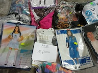 Set van 13 diverse carnavalskostuums - nieuw set van 13 diverse carnavalskostuums - nieuw set van 7 kermispyjamakostuums kinderen - nieuw set van 9 diverse carnavalskostuums - nieuw set van 10 diverse carnavalskostuums - nieuw - afbeelding 28 van  36