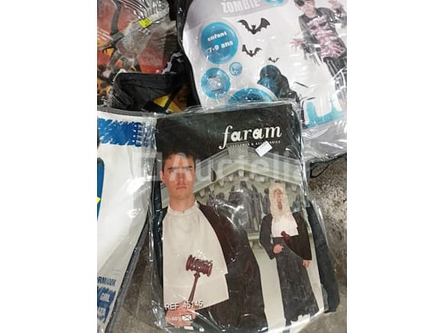 Set van 13 diverse carnavalskostuums - nieuw set van 13 diverse carnavalskostuums - nieuw set van 7 kermispyjamakostuums kinderen - nieuw set van 9 diverse carnavalskostuums - nieuw set van 10 diverse carnavalskostuums - nieuw - afbeelding 36 van  36