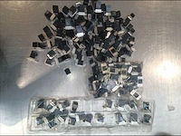 Set van 158 rj45 cat 6 schuine bulkhead-thrums – metaal (158x) - afbeelding 2 van  2