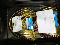 Set van 17 egyptische carnavalsborstplaten - nieuw set van 8 egyptische carnavalsaccessoires - nieuw set van 37 messen zwaarden speelgoed diverse kinderen - nieuw set van 11 sets verschillende kermisaccessoires - nieuw set van 34 pakketten met diverse kermisartikelen - nieuw set van 10 diverse carnavalsitems - nieuw - afbeelding 4 van  6