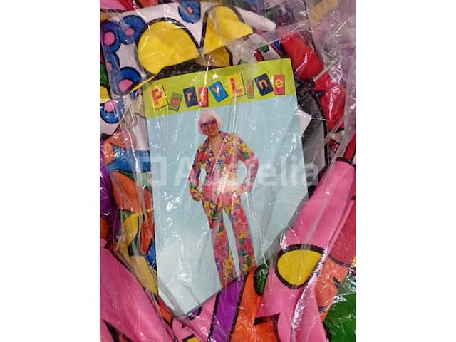 Set van 18 diverse carnavalskostuums - nieuw set van 7 diverse kinderkermiskostuums - nieuw set van 3 volwassen woensdagcarnavalskostuums - nieuw set van 11 kids cowboy carnival kostuums - nieuw set van 9 indian carnival kids kostuums - nieuw set van 8 kinderkermiskostuums - nieuw - afbeelding 2 van  8