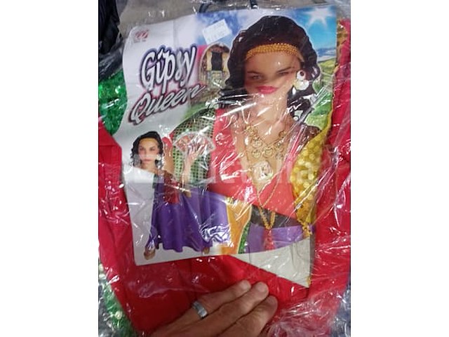 Set van 18 diverse carnavalskostuums - nieuw set van 7 diverse kinderkermiskostuums - nieuw set van 3 volwassen woensdagcarnavalskostuums - nieuw set van 11 kids cowboy carnival kostuums - nieuw set van 9 indian carnival kids kostuums - nieuw set van 8 kinderkermiskostuums - nieuw - afbeelding 3 van  8