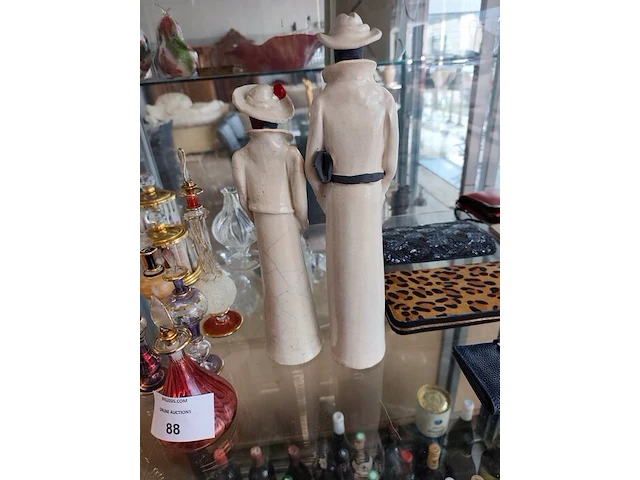 Set van 2 aardewerk beeldjes - afbeelding 3 van  4