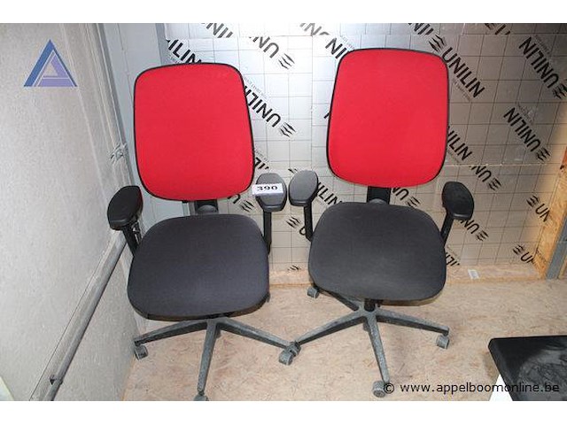 Set van 2 bureaustoelen - rood en zwart - afbeelding 1 van  1