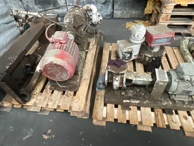 Set van 2 centrifugale pompen pompen - afbeelding 8 van  14