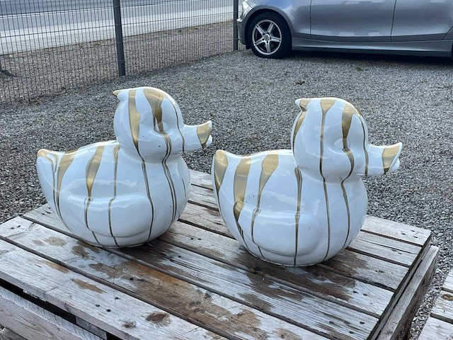 Set van 2 eenden h40cm wit trash goud - afbeelding 3 van  3