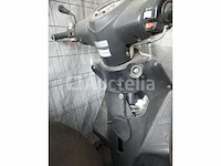 Set van 2 scooters (voor onderdelen) - afbeelding 6 van  12