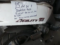 Set van 2 scooters (voor onderdelen) - afbeelding 10 van  12