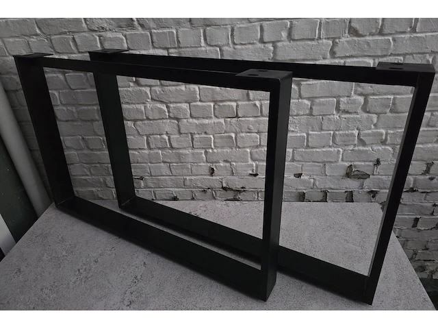 Set van 2 u poten in zwart metaal 110x74cm - afbeelding 2 van  6