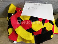 Set van 20 petten, belgische supporterpetten - nieuw set van 8 voetbalfanhoeden - nieuw set van 4 engelse supportersjaals - nieuw set van 12 verschillende spanje- en belgische voetbalfanbandana's - nieuw set van 8 pakketten supporter mirror protector spanje - nieuw set van 6 belgische supporterhoeden - gloednieuw set van 39 dozen van 5 stuks, items supporter belgië - nieuw - afbeelding 7 van  8