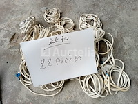 Set van 22 elektrische verlengsnoeren - nieuw set van 68 gezichtsmaskers beschermende zwarte stoffen - nieuw set van 43 badkamerartikelen - nieuw set van 80 diverse uitverkoopartikelen - nieuw set van 5 wijnstokhouten flesopeners - nieuw set van 15 badkamerartikelen pak +1 doos bosh schuurpapier - nieuw - afbeelding 5 van  6