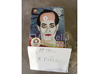 Set van 22 kermispruikensets - nieuwe diverse ontwerpen set van 2 einstein luxe pruikensets - nieuw set van 4 carnavalspruikensets verschillende modellen - nieuw set van 2 vampierpruikensets - nieuw set van 2 father whipper-pruiken - nieuw set van 31 pakjes kerstmanpruiken en baard - nieuw - afbeelding 4 van  6