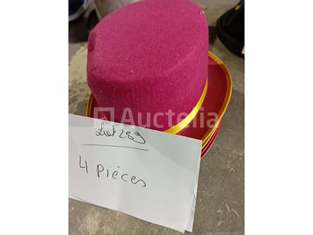 Set van 24 kermishoeden - nieuw set van 11 kermishoeden - nieuw set van 5 kermishoeden - nieuw set van 4 carnavalshoeden - nieuw set van 5 devil carnival hats - nieuw set van 9 carnavalshoeden - nieuw set van 24 verschillende ontwerpen carnavalshoeden - nieuw - afbeelding 6 van  7