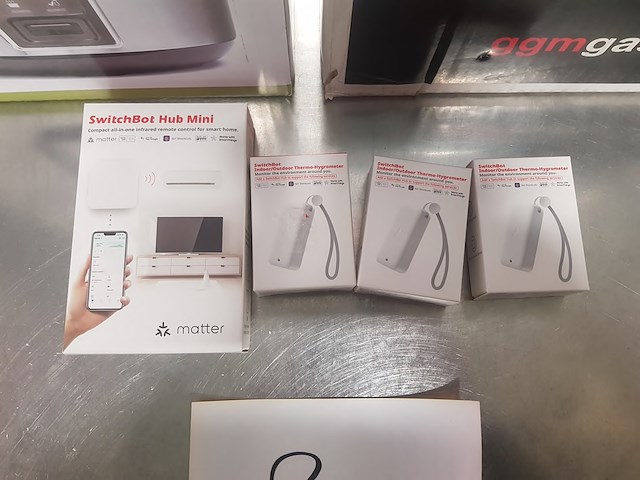 Set van 3 huishoudelijke apparaten van hendi, ggm en switchbot - afbeelding 2 van  6