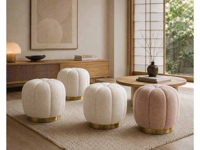 Set van 3 lotus poufs witte krulwol c0 en 1 roze - afbeelding 1 van  4