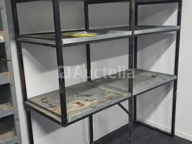 Set van 3 metalen planken voor een utility pickup truck - afbeelding 4 van  5