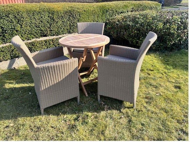 Set van 3 nieuwe wicker stoelen (incl. kussen) - afbeelding 2 van  2