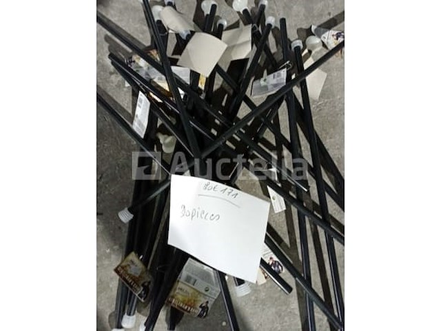 Set van 33 pakketten met diverse kermisitems - nieuw set van 27 paar diverse brillen - nieuw set van 9 grote carnavalsfopspenen - nieuw set van 20 carnavalstokken - nieuw set van 9 packs feestdecoratie-items - nieuw set van 12 belgische supporter bloemenkettingen - nieuw - afbeelding 4 van  7