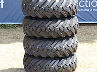 Set van 4 banden nieuw - afbeelding 1 van  1