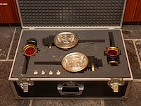 Set van 4 moderne wedstrijdlampen in flight case