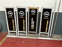 Set van 4 opel dealer-reclameborden op voet