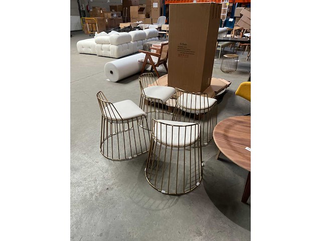 Set van 4 sluierstoelen met rugleuning - gouden structuur - echte leren stoelen - afbeelding 4 van  4