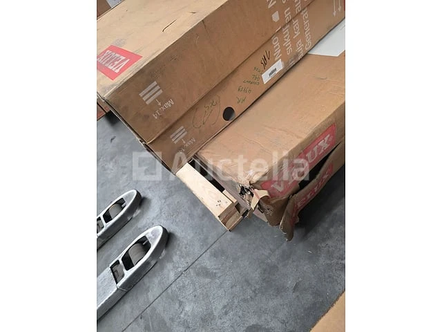 Set van 4 velux ggl/lpg sjerpen en lijsten - afbeelding 2 van  3