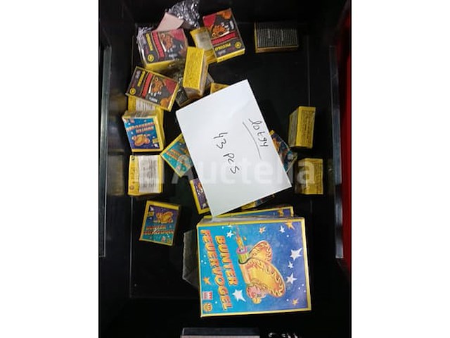 Set van 43 kleine vuurwerkpakketten - nieuw set van 35 pakjes van 4 vuurwerk voor taarten of champagneflessen - nieuw set van 27 pakjes kleine vuurwerktouw - nieuw set van 76 kleine vuurwerk- en primerpakketten - nieuw - afbeelding 3 van  4