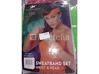 Set van 43 pakketten fluorescerende hoofdbanden en armbanden in verschillende kleuren set van 3 neonjurken - nieuw pak van 11 paar kniehoge sokken - nieuwe verschillende kleuren pak van 5 pakken opblaasbare decoratieve items - nieuw - afbeelding 4 van  5