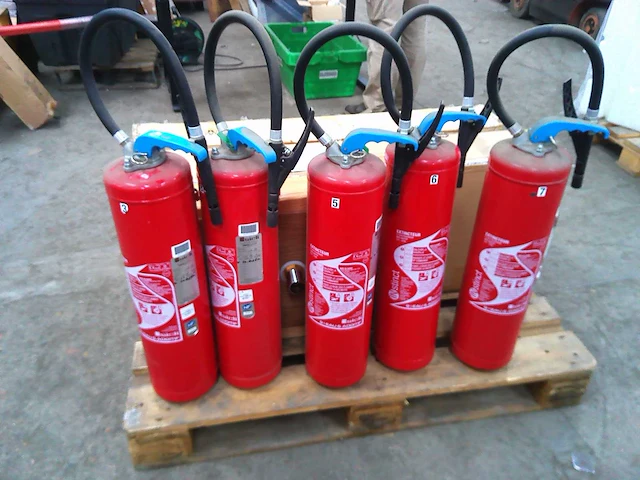 Set van 5 brandblussers - afbeelding 1 van  3