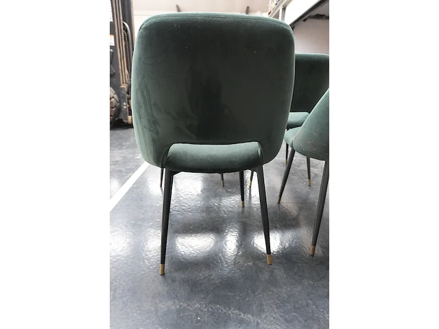 Set van 5 groene velvet stoelen met goudkleurige afwerking - afbeelding 3 van  5