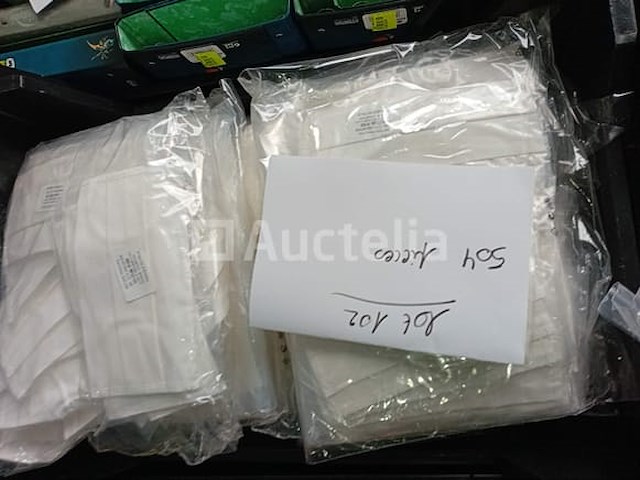 Set van 504 beschermende maskers - nieuw set van 26 mappen - nieuw set van 142 decoratieve items, doe-het-zelf, kleuren enzovoort - nieuw partij 38 deco dolphin - nieuw lot van 41 diverse verkoopartikelen - nieuw lot van 33 stukken - nieuw set van 38 diverse mobiele telefoonhoesjes - nieuw set van 10 pakjes van 25 jumbo rietjes - nieuw - afbeelding 1 van  10