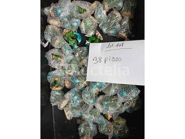 Set van 504 beschermende maskers - nieuw set van 26 mappen - nieuw set van 142 decoratieve items, doe-het-zelf, kleuren enzovoort - nieuw partij 38 deco dolphin - nieuw lot van 41 diverse verkoopartikelen - nieuw lot van 33 stukken - nieuw set van 38 diverse mobiele telefoonhoesjes - nieuw set van 10 pakjes van 25 jumbo rietjes - nieuw - afbeelding 5 van  10