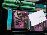 Set van 504 beschermende maskers - nieuw set van 26 mappen - nieuw set van 142 decoratieve items, doe-het-zelf, kleuren enzovoort - nieuw partij 38 deco dolphin - nieuw lot van 41 diverse verkoopartikelen - nieuw lot van 33 stukken - nieuw set van 38 diverse mobiele telefoonhoesjes - nieuw set van 10 pakjes van 25 jumbo rietjes - nieuw - afbeelding 10 van  10