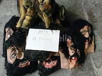 Set van 58 carnavalsmaskers met voorste sluier - nieuw geel set van 12 carnival- of andere fullface-maskers - nieuw set van 5 full-face piratencarnavalsmaskers - nieuw set van 20 diverse carnavalsmaskers - nieuw - afbeelding 3 van  4