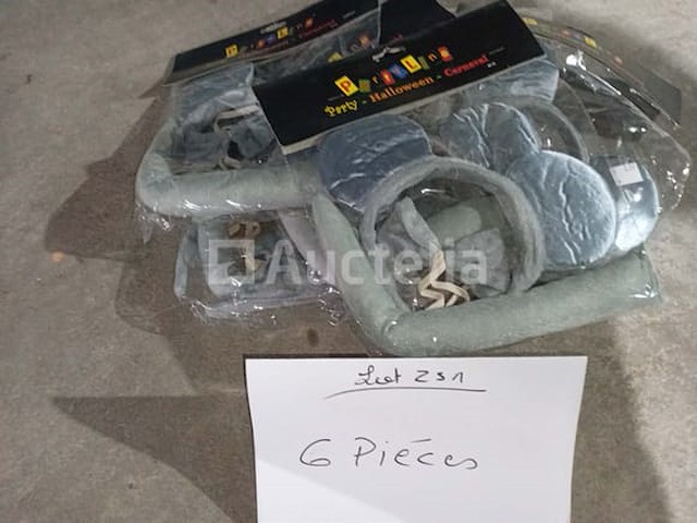 Set van 6 mickey-hoofdbanden - nieuw set van 10 pakketten, set hoofdband en kattenstaart - nieuw set van 6 sets hoofdband + boog + staart - nieuw set van 16 minnie-hoofdbanden - nieuw set van 6 roze panterhoofdband + staartset - nieuw set van 6 pakken konijnenhoofdband + pom pom pom set - nieuw set van 2 pakketten luxe konijnenhoofdband set - nieuw set van 4 pakken hoofdband + panterstaartset - nieuw - afbeelding 2 van  10