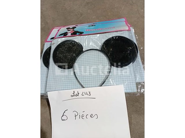 Set van 6 mickey-hoofdbanden - nieuw set van 10 pakketten, set hoofdband en kattenstaart - nieuw set van 6 sets hoofdband + boog + staart - nieuw set van 16 minnie-hoofdbanden - nieuw set van 6 roze panterhoofdband + staartset - nieuw set van 6 pakken konijnenhoofdband + pom pom pom set - nieuw set van 2 pakketten luxe konijnenhoofdband set - nieuw set van 4 pakken hoofdband + panterstaartset - nieuw - afbeelding 3 van  10